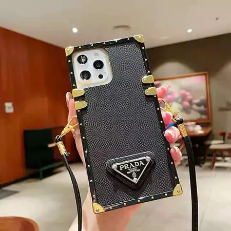 prada iphone16ケース トランク型