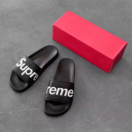 SUPREME シャワーサンダル