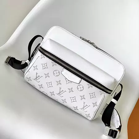 ルイヴィトン バッグ コピー