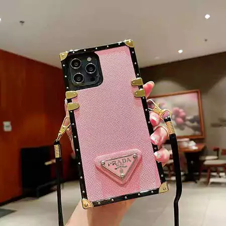 prada iphone16ケース トランク型