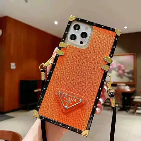 prada iphone16ケース トランク型