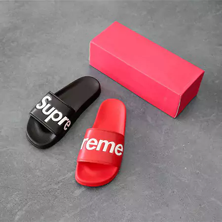 SUPREME シャワーサンダル