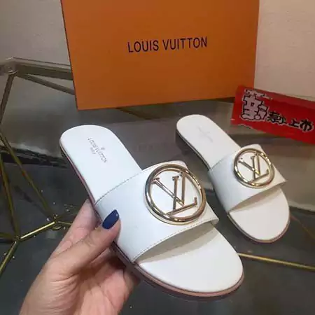 LOUIS VUITTON サンダル