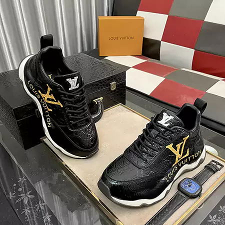 ルイヴィトン スニーカー 新品