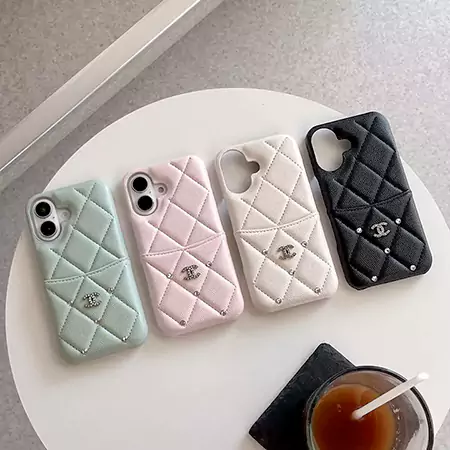 キラキラ iphone16ケースシャネル
