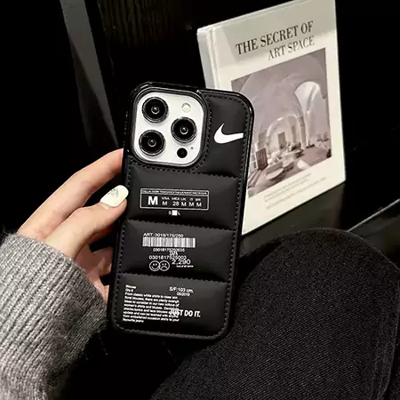ダウンジャケット風 ナイキ iphone17ケース