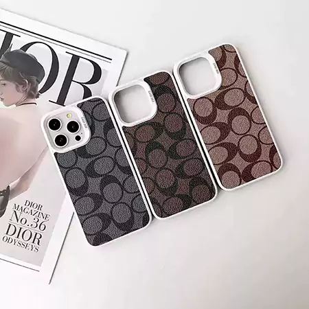 コーチ シグネチャー iphone17 カバー