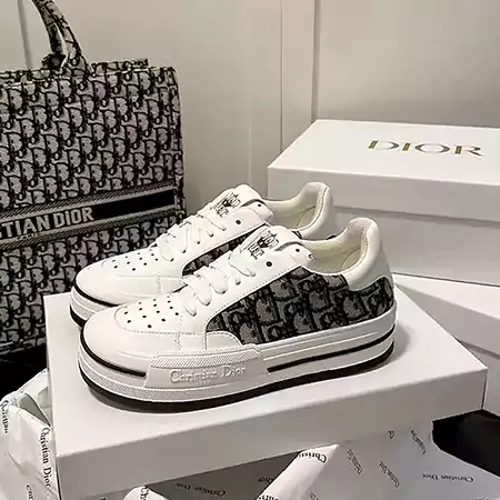 ディオール 厚底 スニーカー