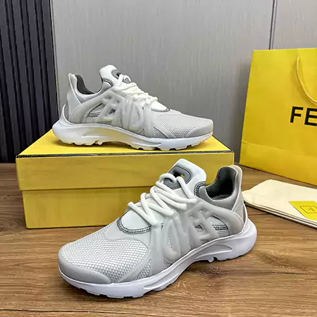 FENDI 新作 Sneakersスニーカー