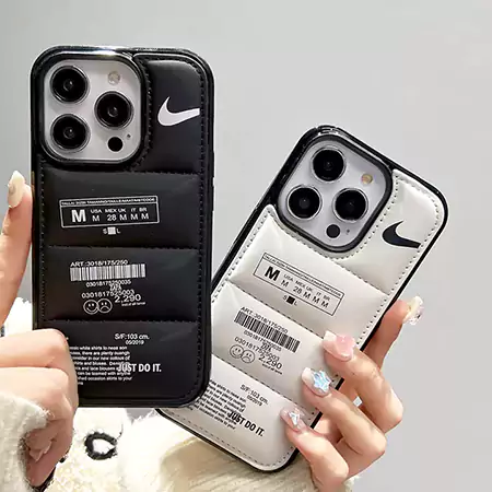 ダウンジャケット風 ナイキ iphone17ケース