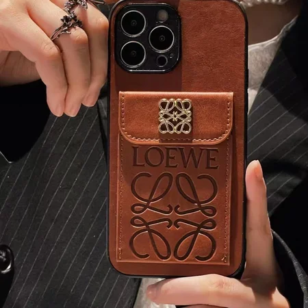 ロエベ スマホケース iphone16/16proカードケース エンボスレザー loewe iphone15pro/14promaxケース ユニセックス おしゃれ