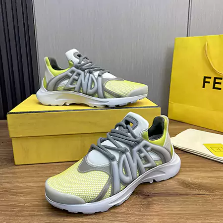 FENDI 新作 Sneakersスニーカー