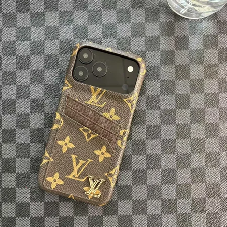 ルイビトンiphone17proスマホケース キルティングレザー