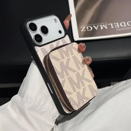 マイケルコースiphone 17 pro 用 ケース