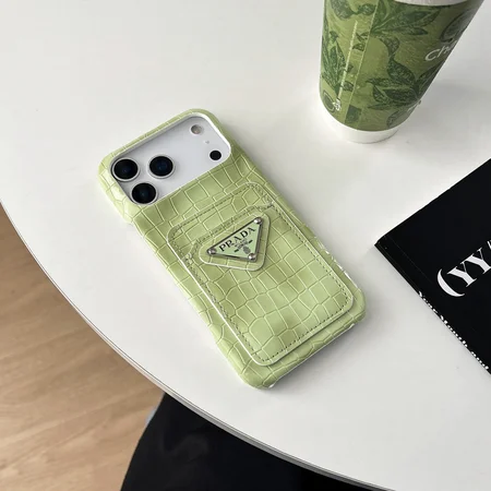 プラダiphone17proスマホケース ワニ柄