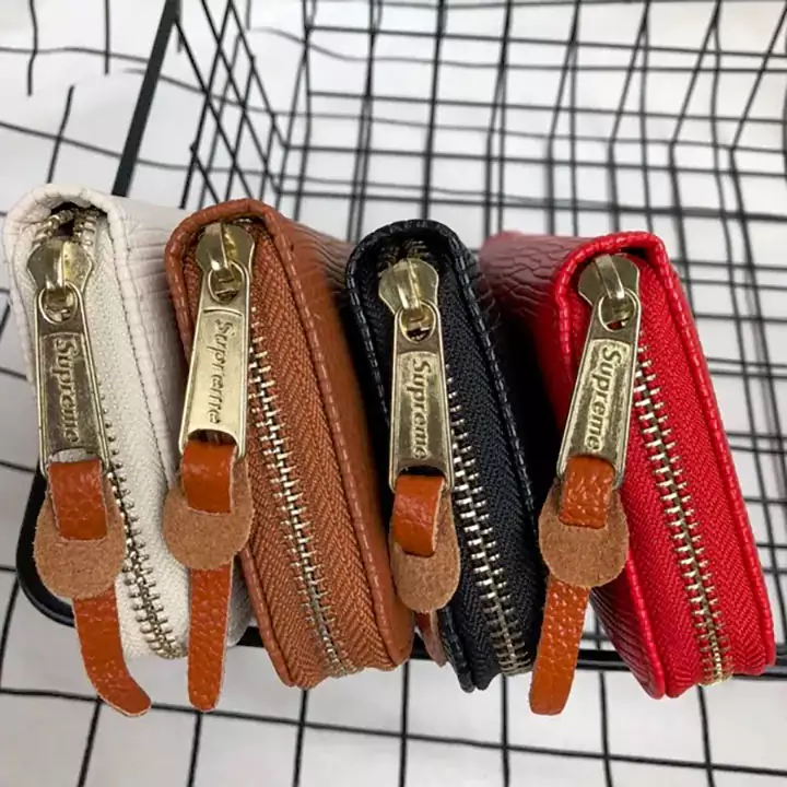 Supreme 長財布 サフィアーノ