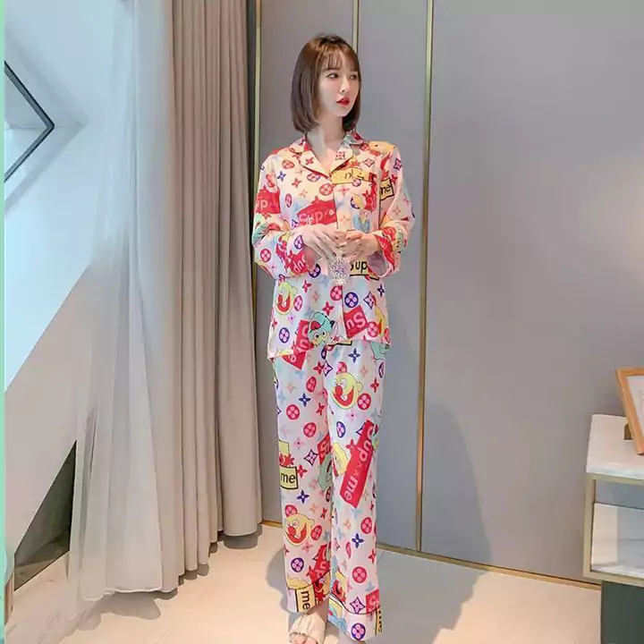 ハイブランド パジャマ 上下セット