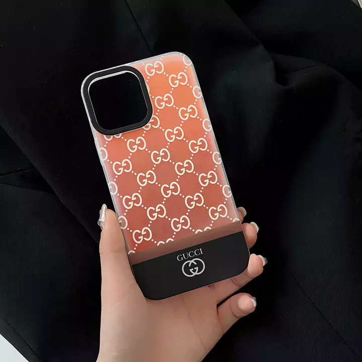 Miumiu iphone15 スマホケース つや消し