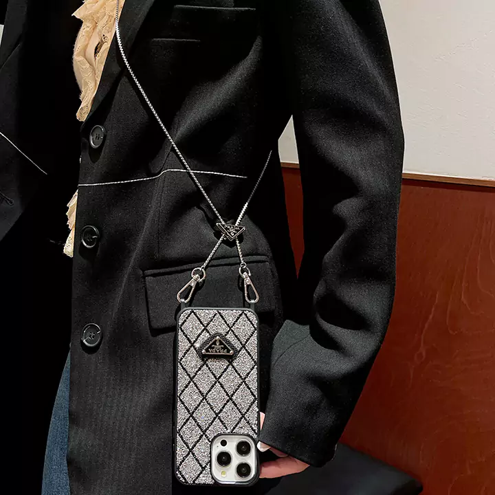 prada iphone16 proケース 人気 女子