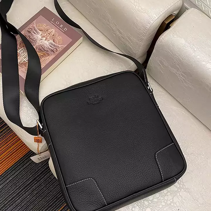 HERMES ショルダーバッグ メンズ