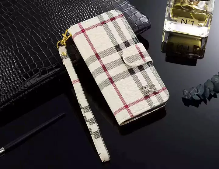 Burberry iphone16カバー 手帳