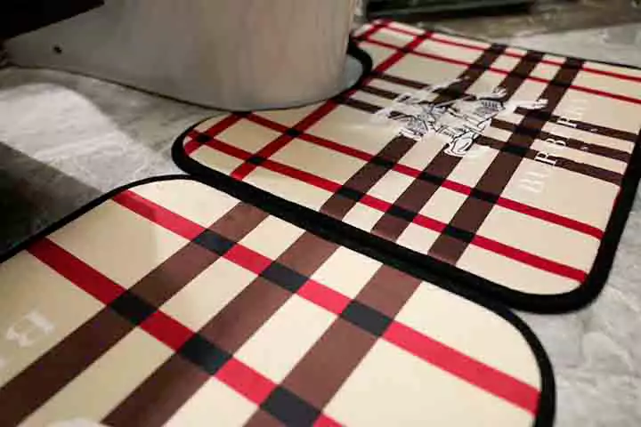 Burberry フタカバー