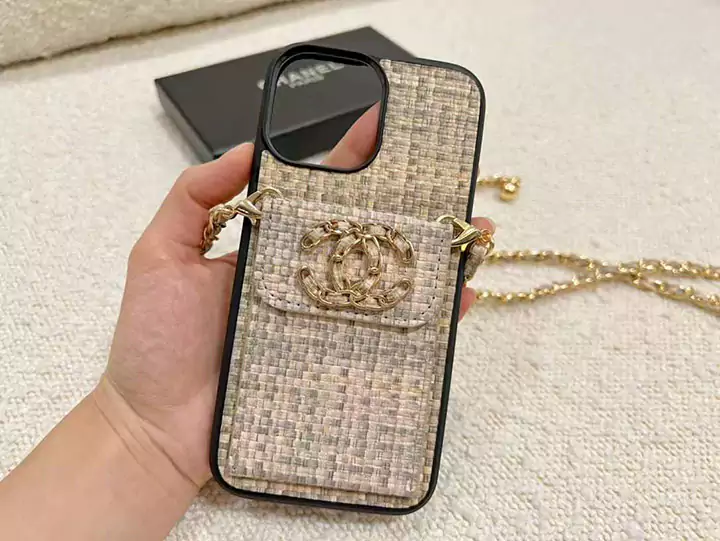 chanel iphone16 pro 収納カバー 