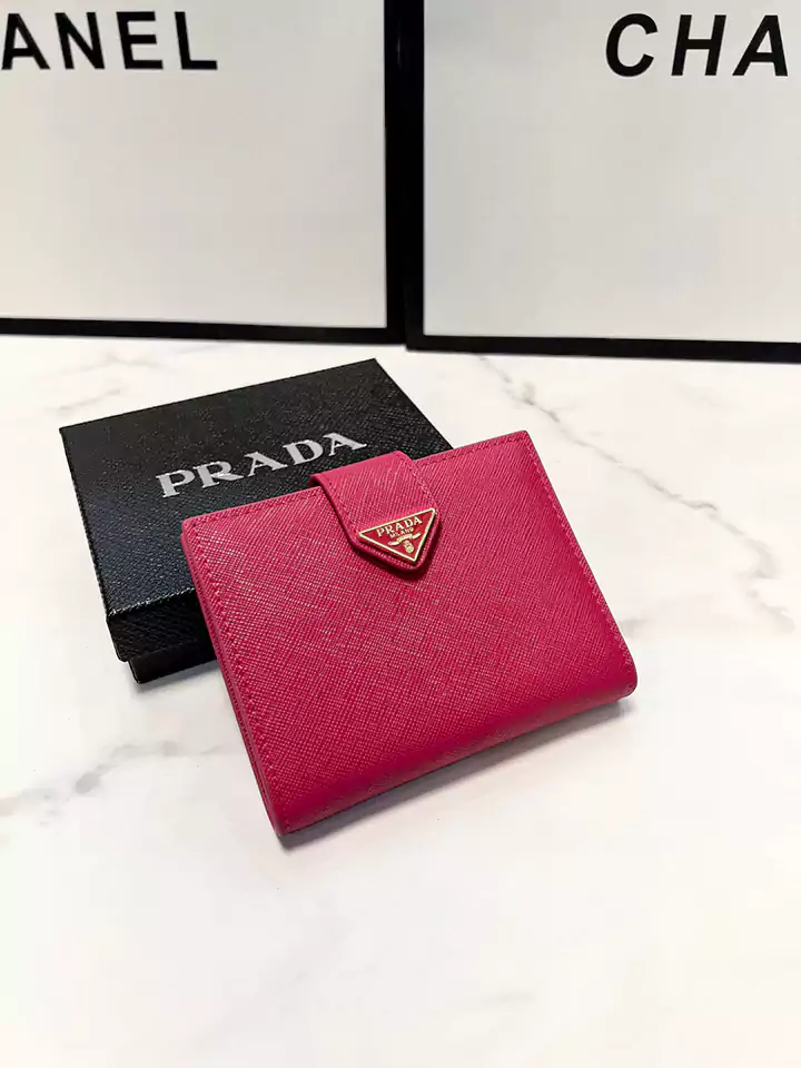 Prada ミニ財布