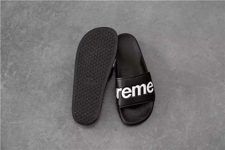 SUPREME サンダル コピー