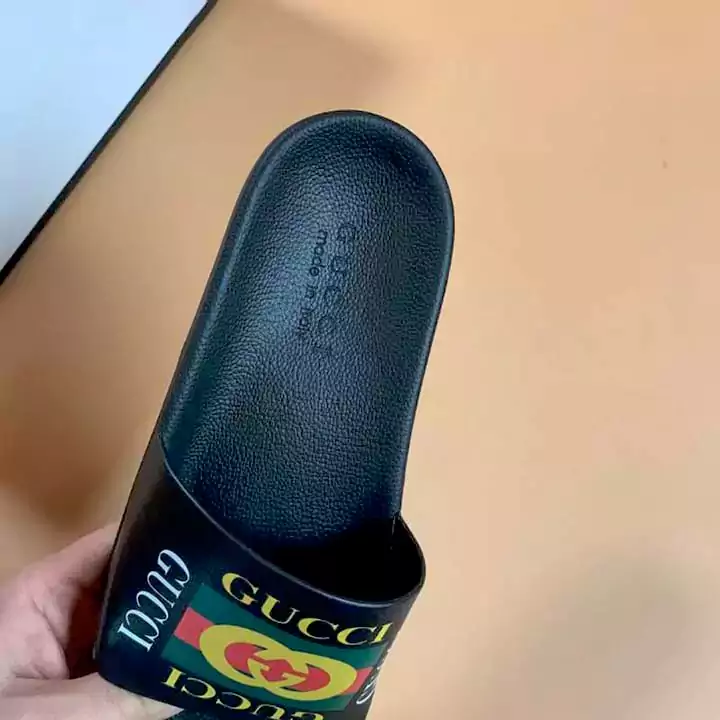 グッチ メンズサンダル 