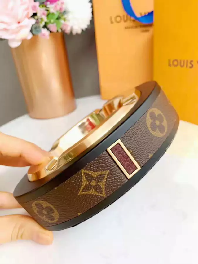 LOUIS VUITTON 携帯灰皿