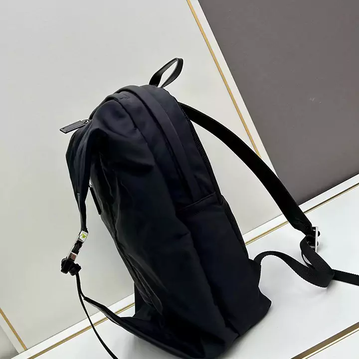PRADA デイバッグ メンズ