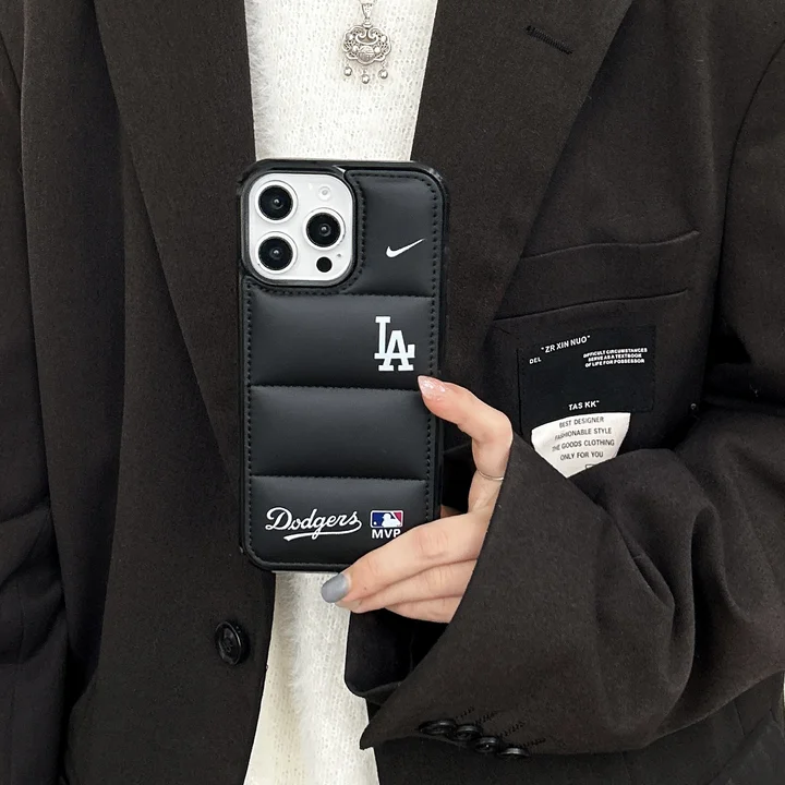 NIKE iphone 17promaxケース 人気