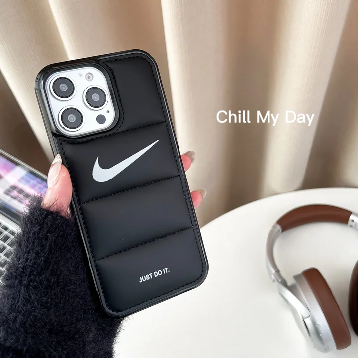 ナイキ iphone17ケース 高校生