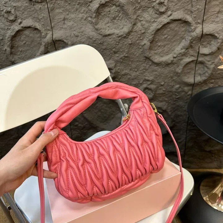 ミュウミュウ バッグ マテラッセ レザー