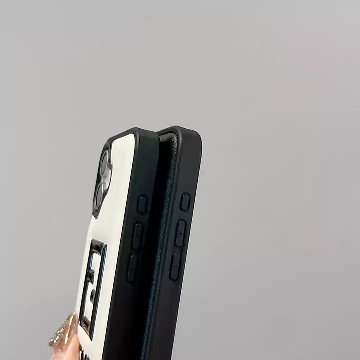 フェンディ スマホケース 17