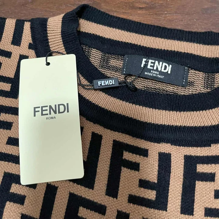 Fendi FFロゴ ニットセーター