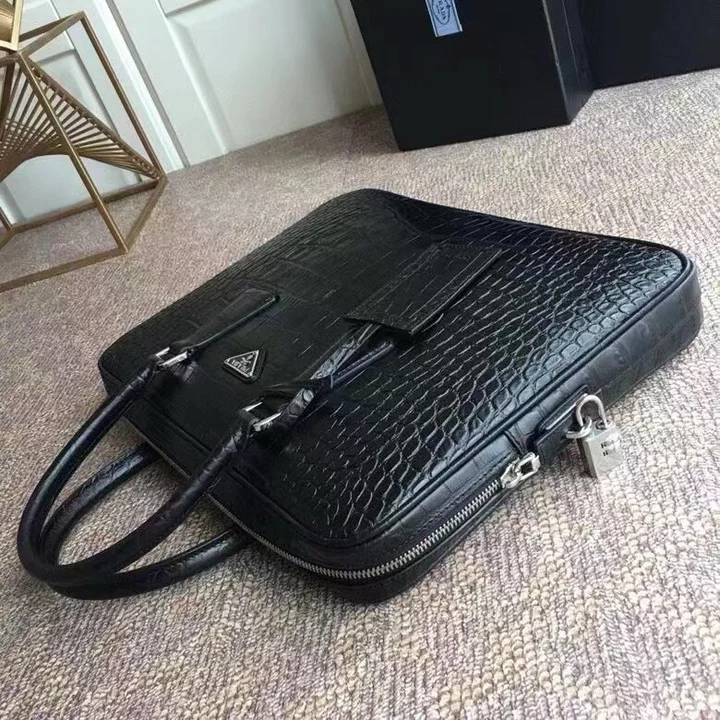 プラダ ビジネスバッグ メンズ