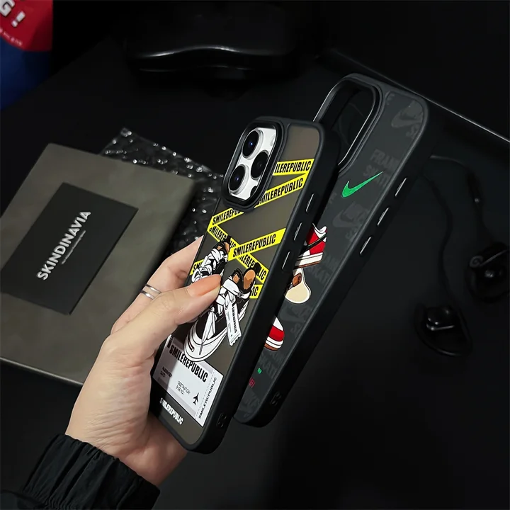 offwhite iphone 17 pro maxケース 高校生