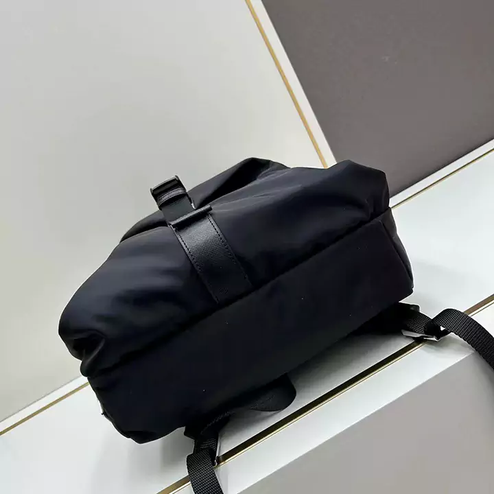 プラダ バックパック レデイース