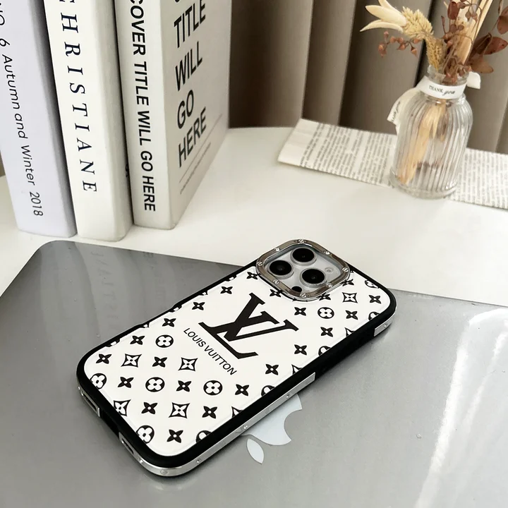 ルイヴィトン iphone16 proケース レンズ ホール 保護