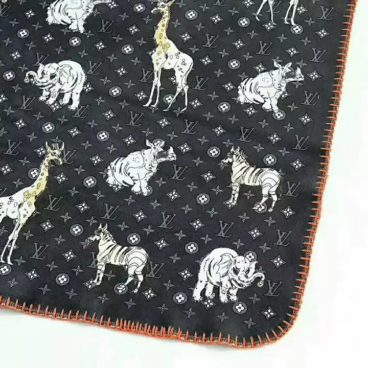 ルイヴィトン モノグラム ひざ掛け 毛布