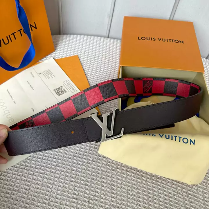 Vuitton レザーベルト