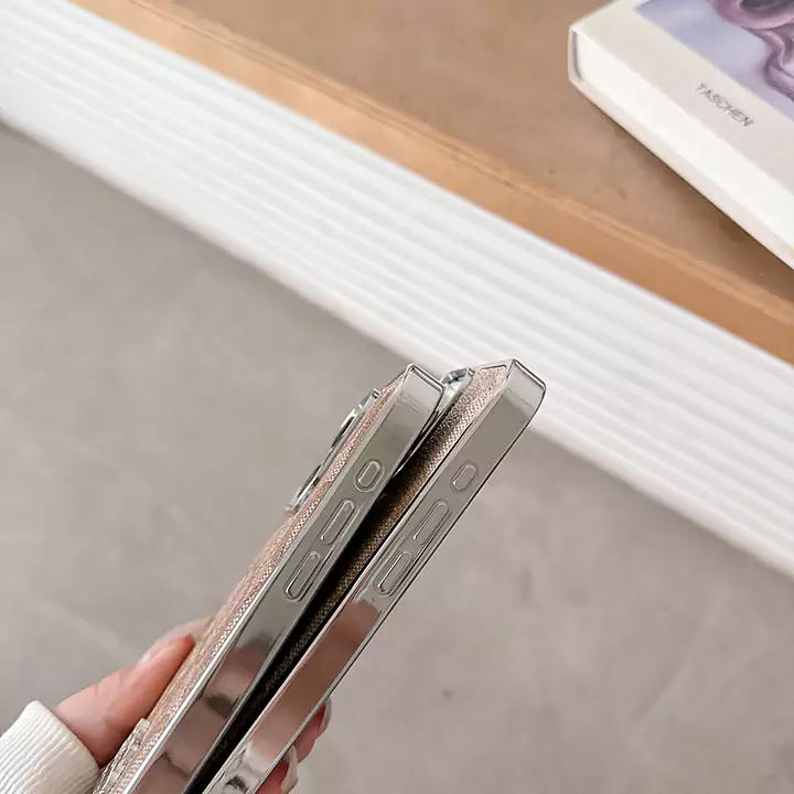 コーチ シグネチャーiphone 17 携帯ケース シルバー