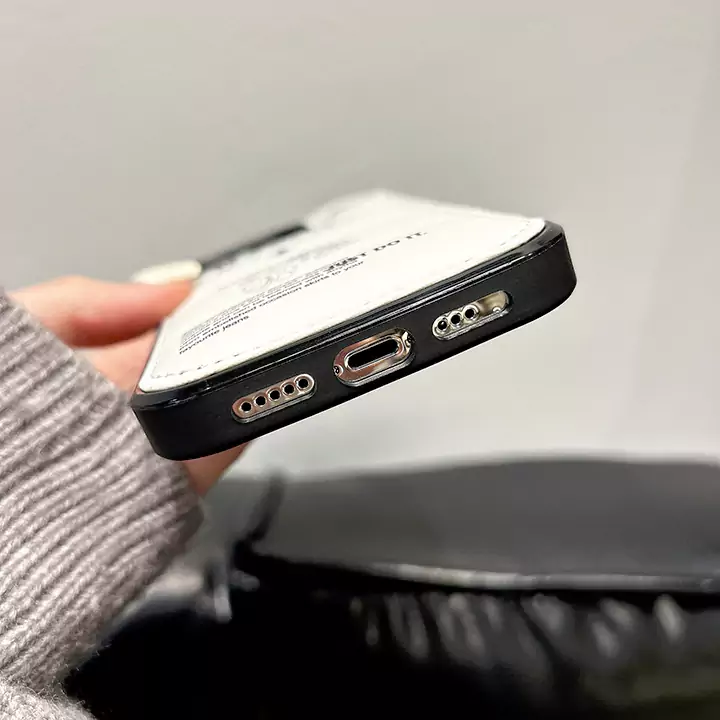 ダウンジャケット風 ナイキ iphone17ケース