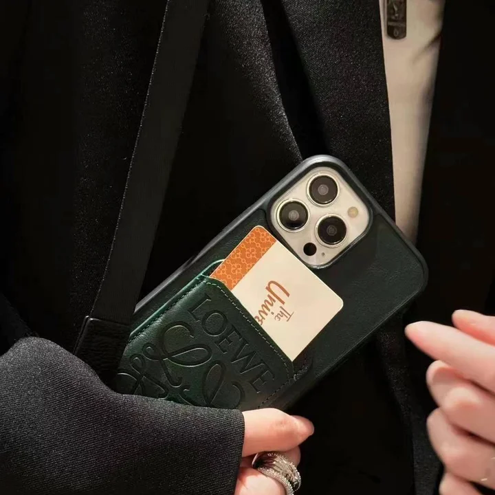 ロエベ スマホケースiphone16