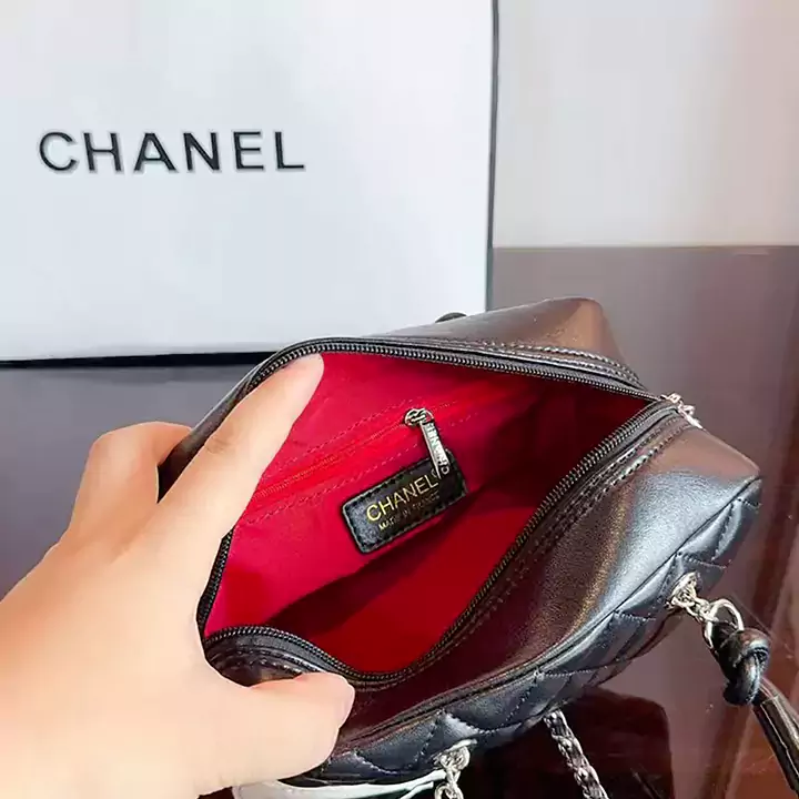 シャネル チェーンショルダーバッグ