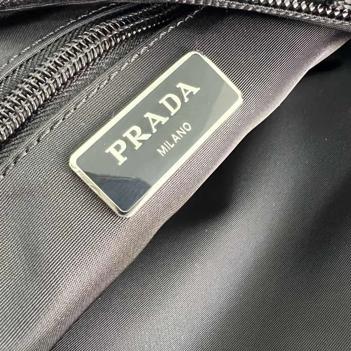 レディースウエストバッグ PRADA