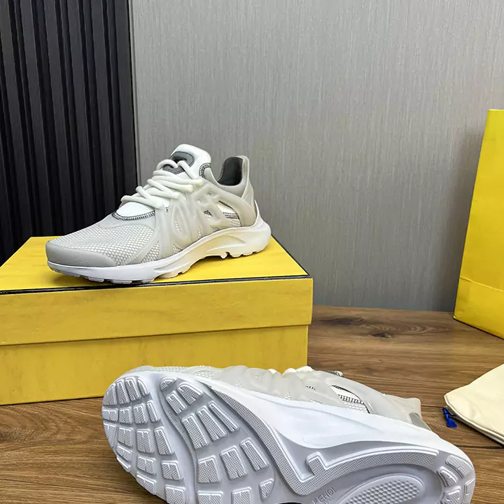 FENDI スニーカー ブラック
