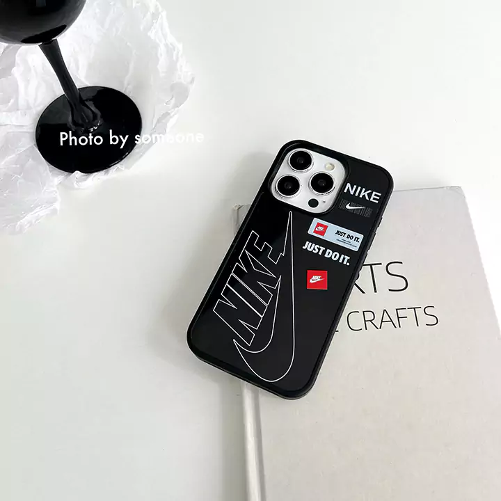 nike iphone 17 proケース マグネット